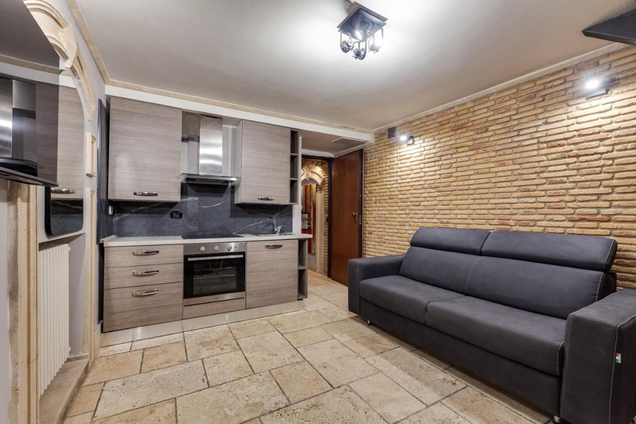 Lares Navona Apartment Rome Bagian luar foto